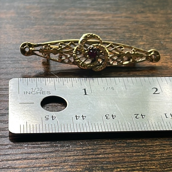 Gold Pin - Picture 3 of 8